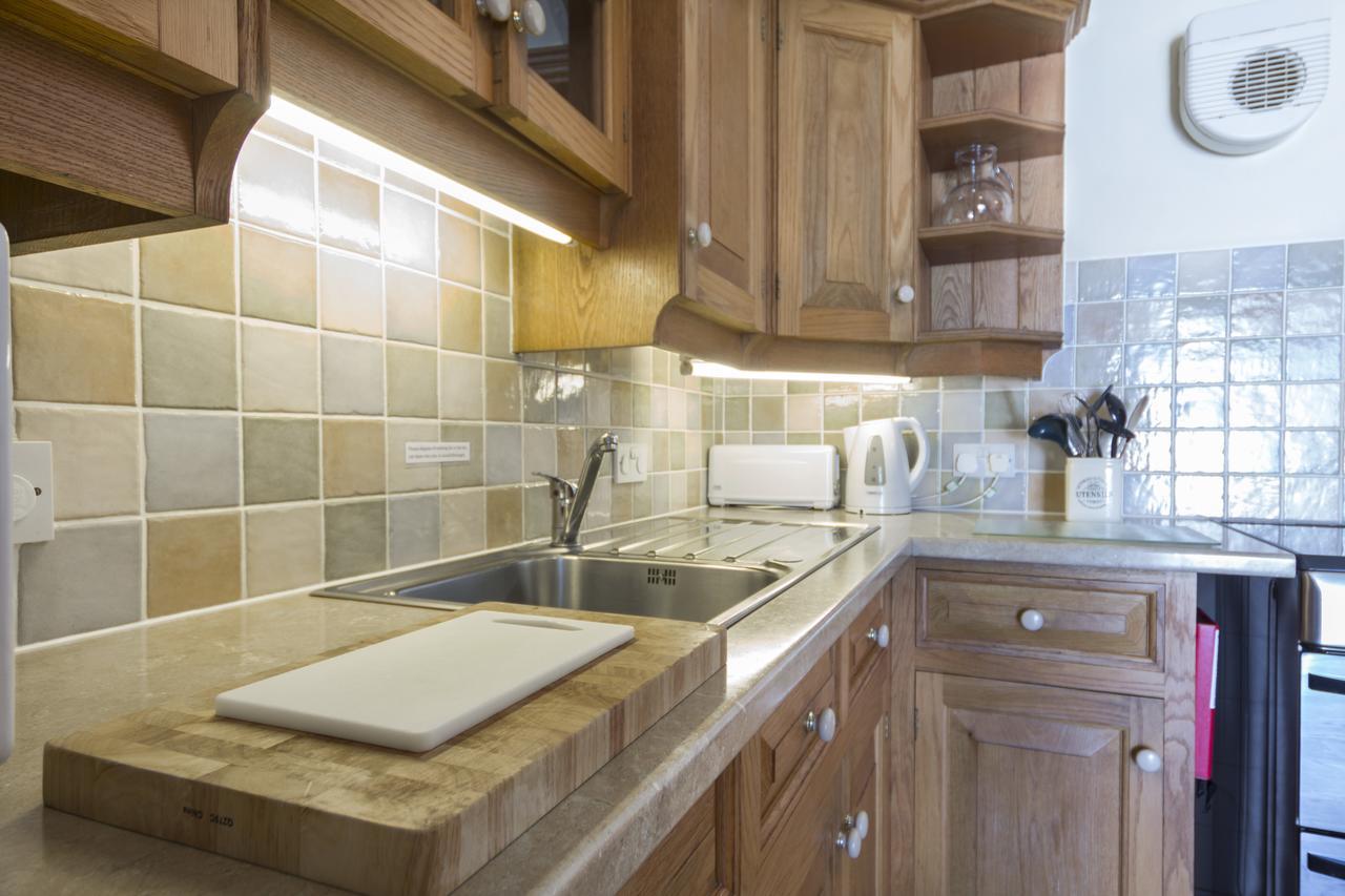 Three Gates Farm Holiday Cottages Huntsham エクステリア 写真