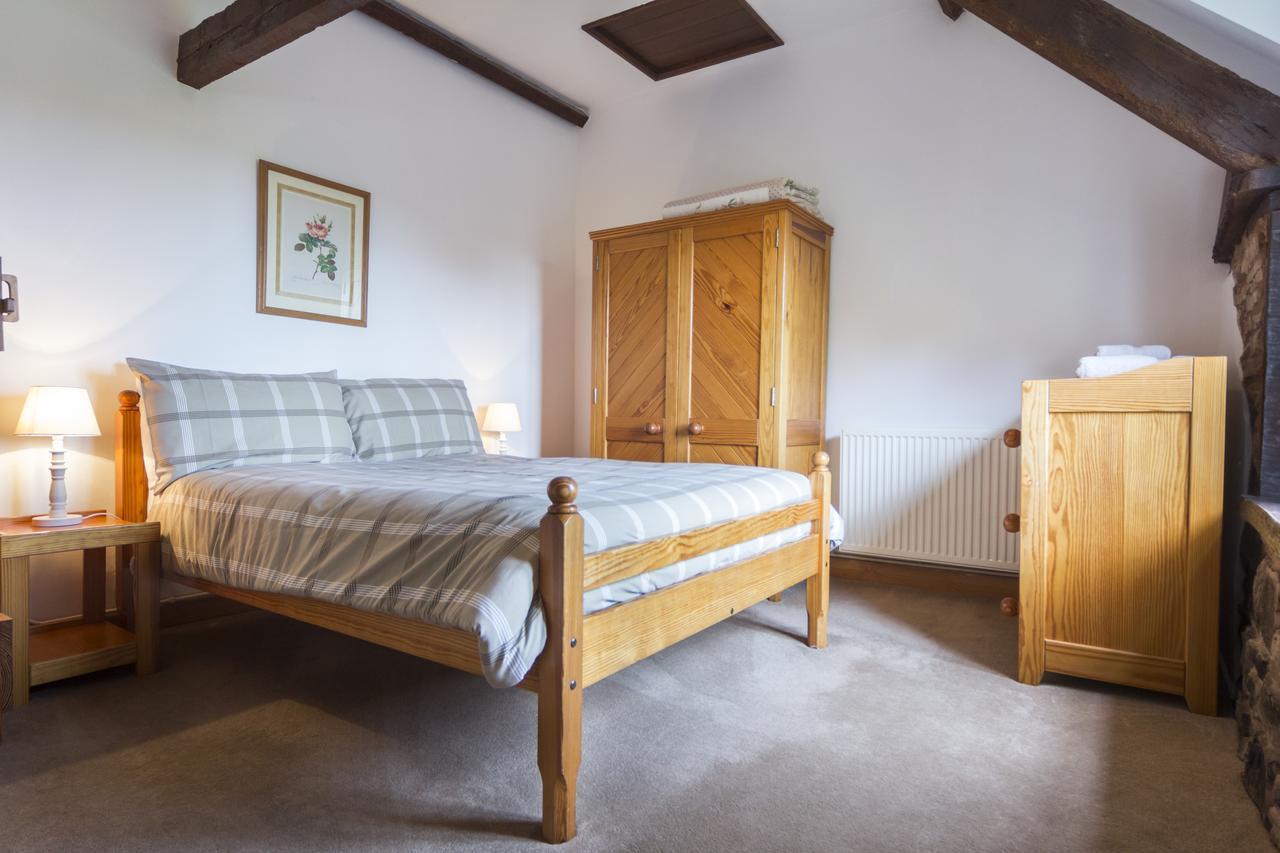 Three Gates Farm Holiday Cottages Huntsham エクステリア 写真