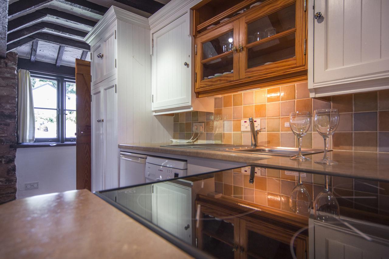 Three Gates Farm Holiday Cottages Huntsham エクステリア 写真